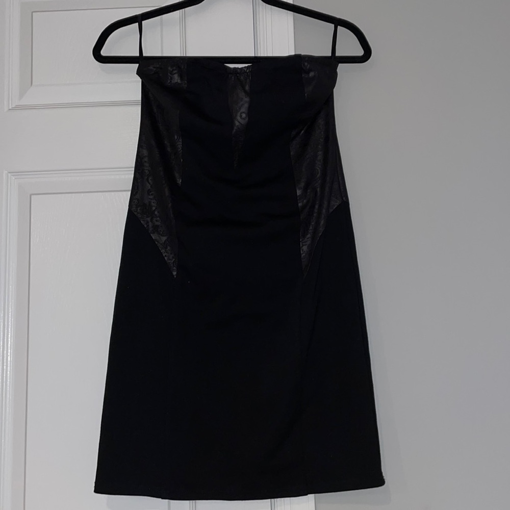Black Fitted Strapless MiniDress